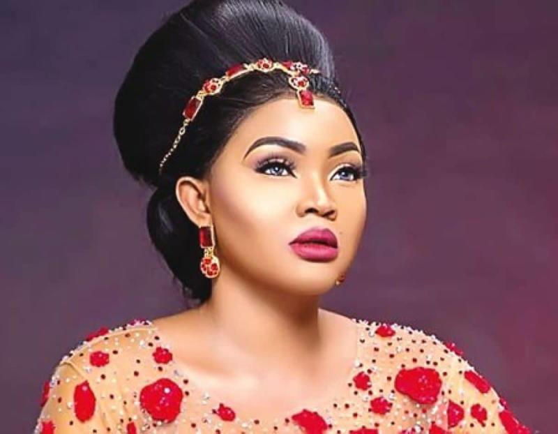 Mercy Aigbe is a well-known name in the fashion industry, as well as in the acting and business worlds. She entered this world on January 1st, 1978. Her Yoruba indigenous filmography has become her signature work.7