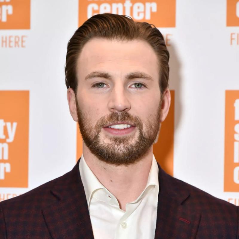 Chris Evans is a well-known actor in the United States. Opposite Sex was his first television role in 2000. Christopher Robert Evans is his full name, and he was born on June 13, 1981.