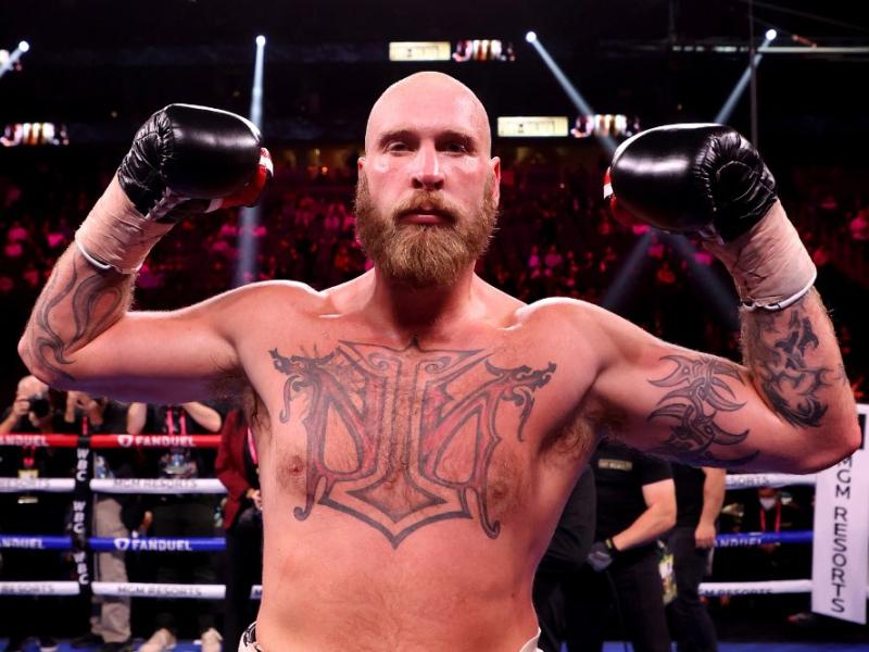 Robert Helenius is a well-known name in Finland's world of professional boxing. Between 2011 and 2016, he held multiple regional heavyweight titles, including two in Europe. At the 2006 European Championships, he competed as an amateur and won silver.