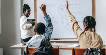 Whiteboards and bulletin boards have different uses, mostly in schools, companies, and community centers. A whiteboard is a glossy, typically white, non-permanent writing surface. It is primarily utilized as an interactive instrument for collaboration, teaching, brainstorming, and dynamic information presentation. It uses erasable markers, allowing for instantaneous alterations. Whiteboard information is temporary and intended for immediate communication.